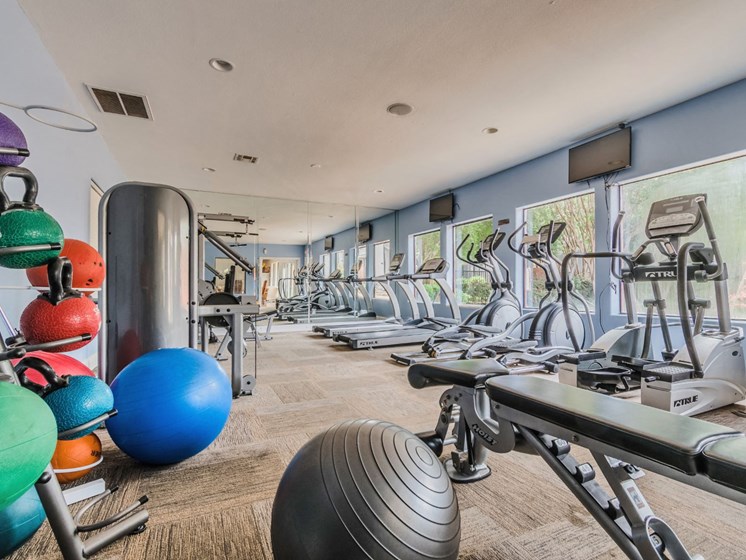 north dallas apartments for rent with a fitness center